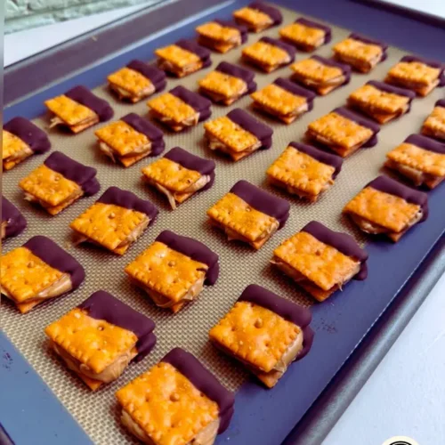 Best Recipe for Cheez-It Peanut Butter and Chocolate